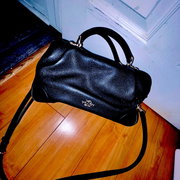 Black, leather authentic $500 Coach purse. - Picture 1 of 3